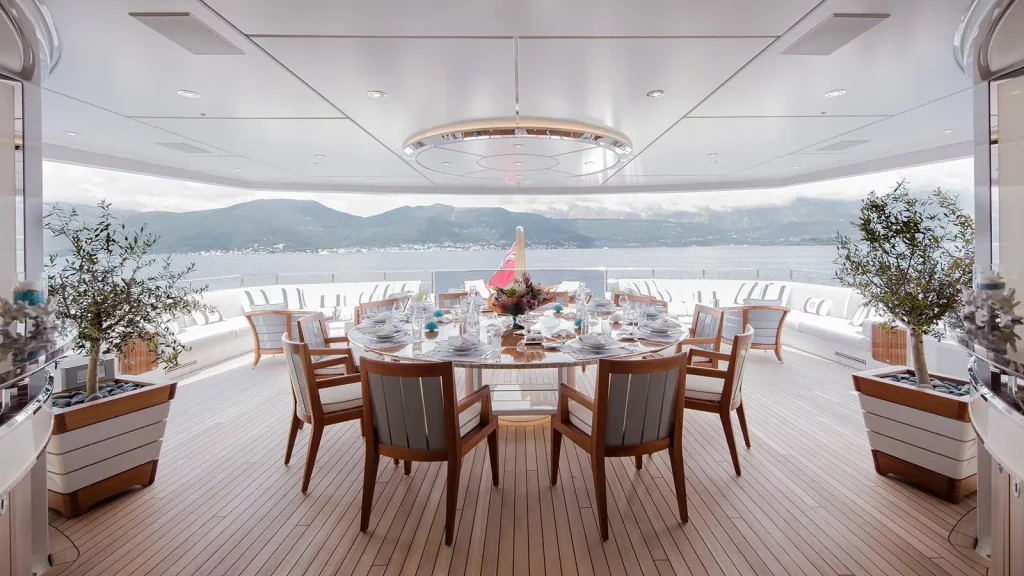 Dutch craftsmanship: superyachts and fine dining
