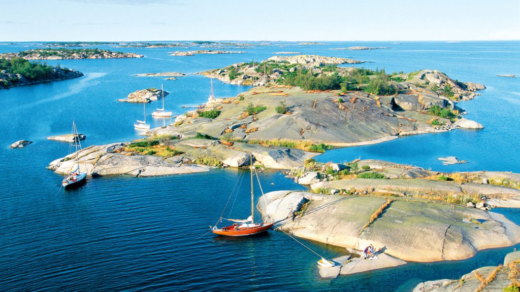 Maxi 1000 — a practical cruiser for Nordic passages