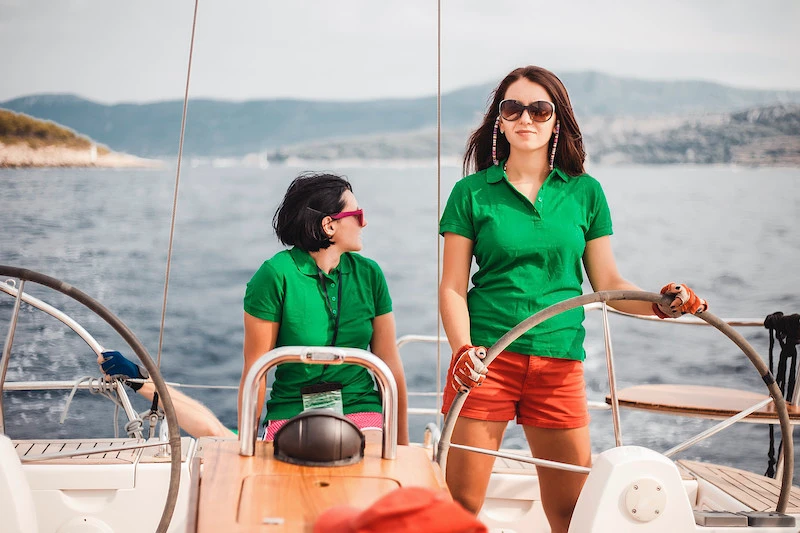 Choosing Between Crewed, Cabin and Bareboat Charters