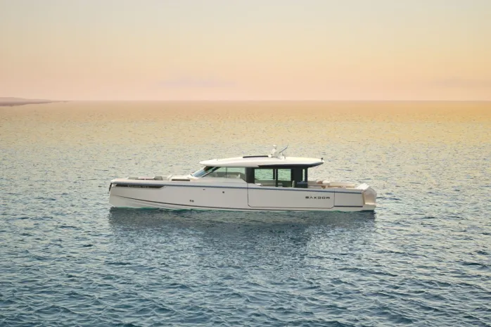 Saxdor 460 GTC: 46ft Flagship for Day and Weekends