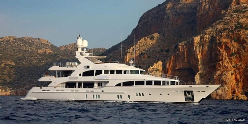 Een jacht kopen in Miami: praktische stappen voor niet-ingezetenen