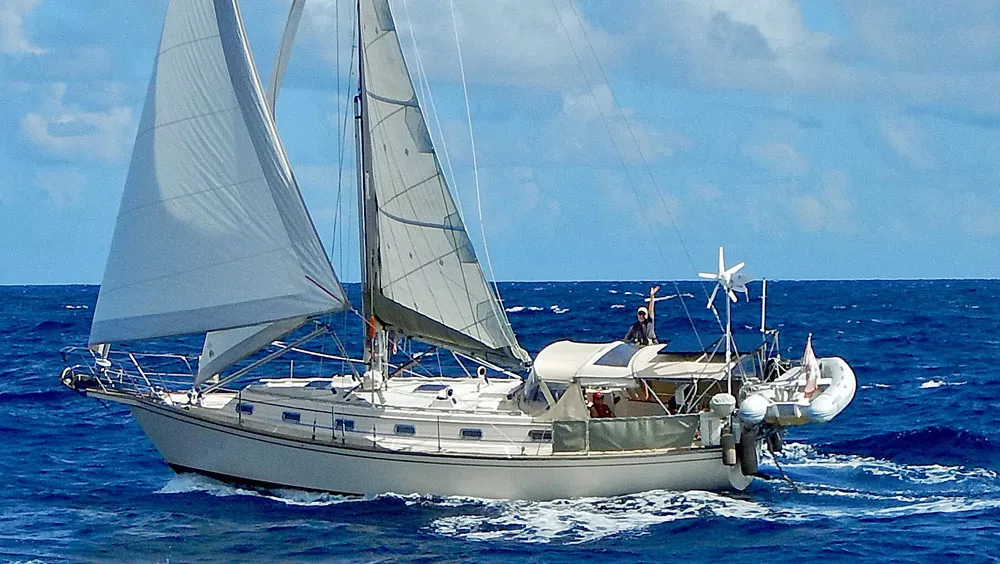 Island Packet 40 — Specs, Behavior and Cruising Character